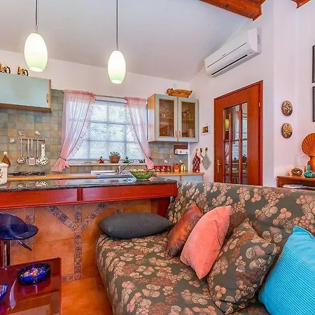 House Ondina Nyaraló *